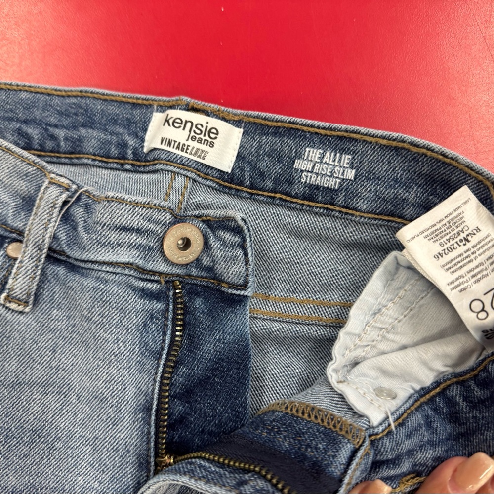 Kensie Vintage Blue Denim Allie Jeans ankle length slim straight